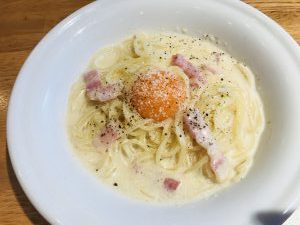 ポポラマーマ カルボナーラハーフ