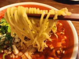 侍元 赤侍元 麺リフト