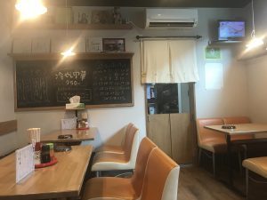大黒亭 居島店 店内
