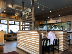 背脂三銃士 店内