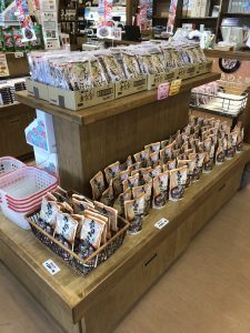 雪国まいたけ物産館 店内3