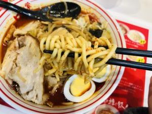 蒙古タンメン中本 北極やさい 麺リフト